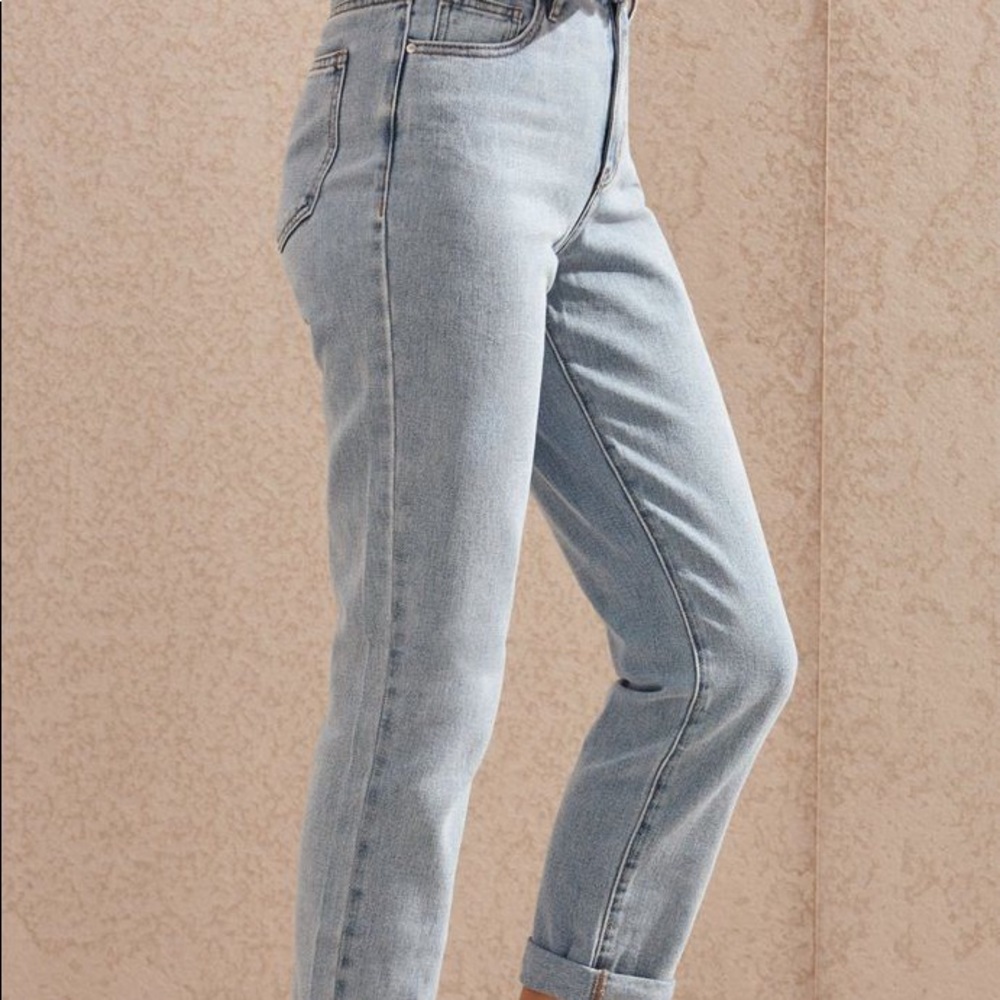 pacsun light blue mom jeans size 25 🦕